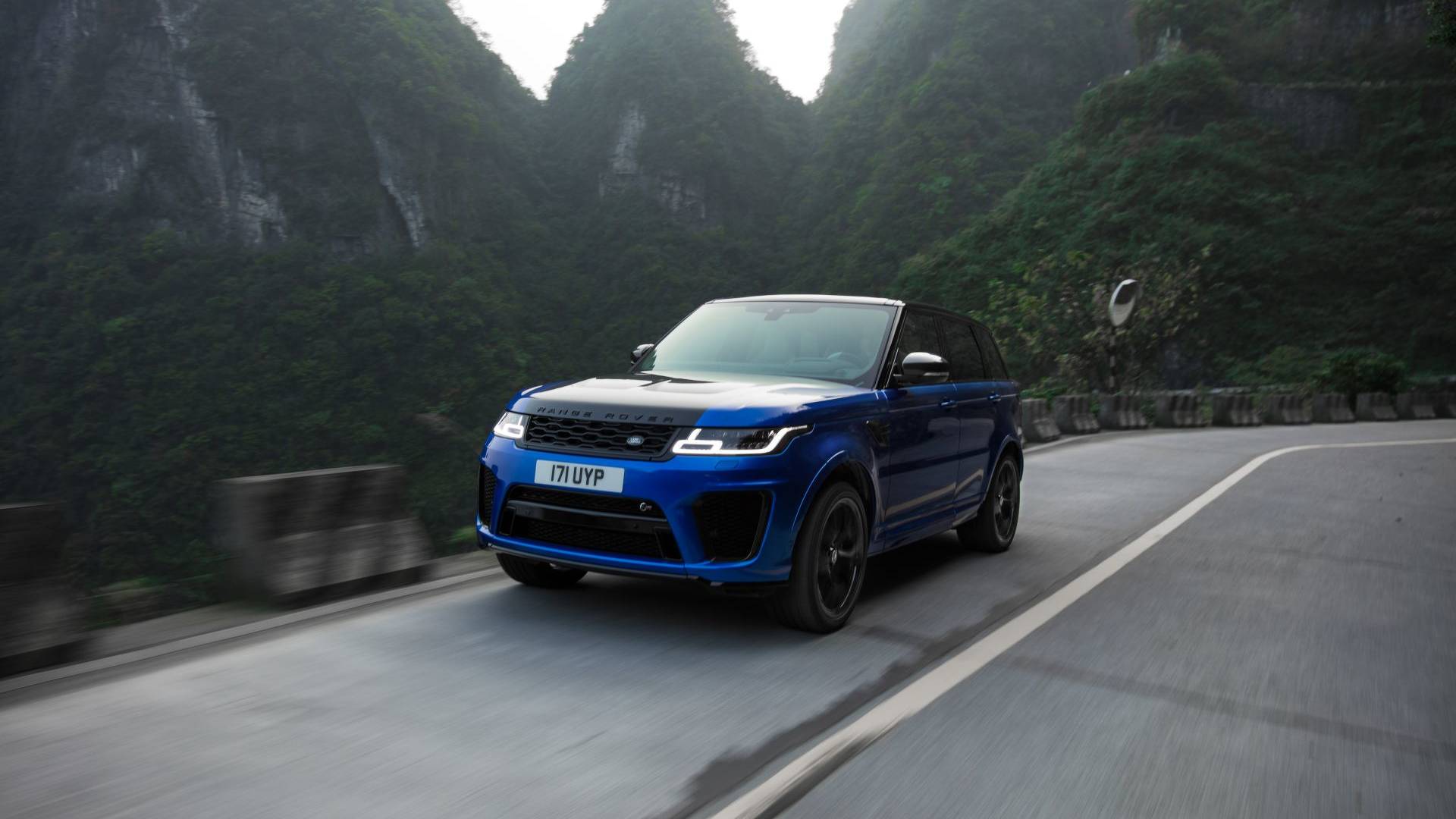 range rover sport svr
